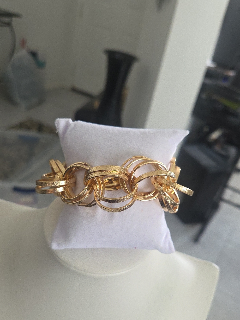 Paparazzi Statement Shimmer Gold Bracelet NWT